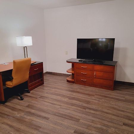 Super 8 By Wyndham El Centro North Hotel Екстериор снимка