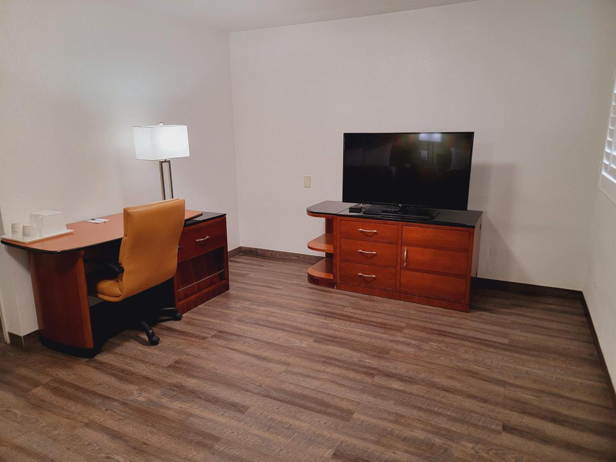 Super 8 By Wyndham El Centro North Hotel Екстериор снимка