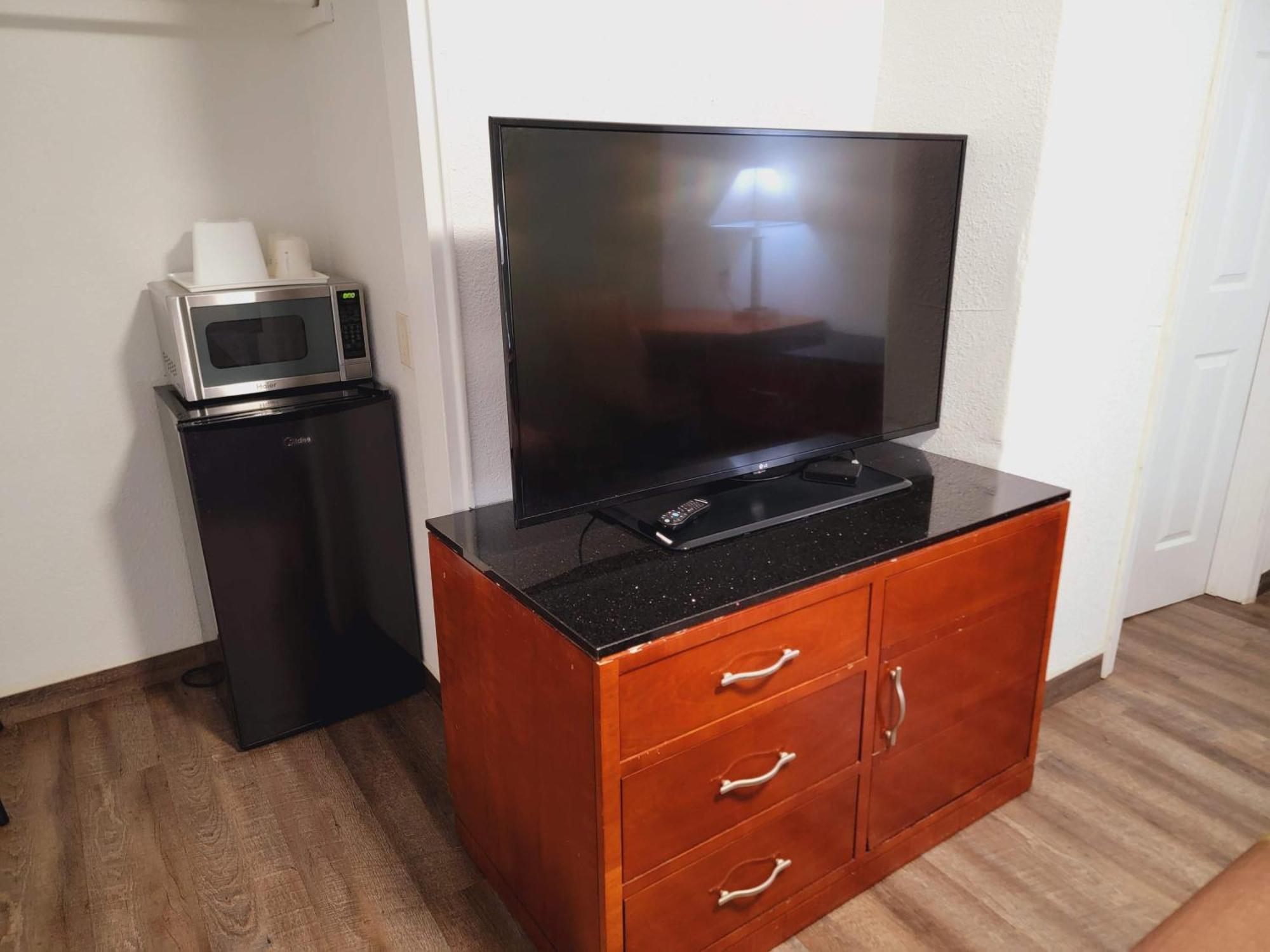 Super 8 By Wyndham El Centro North Hotel Екстериор снимка